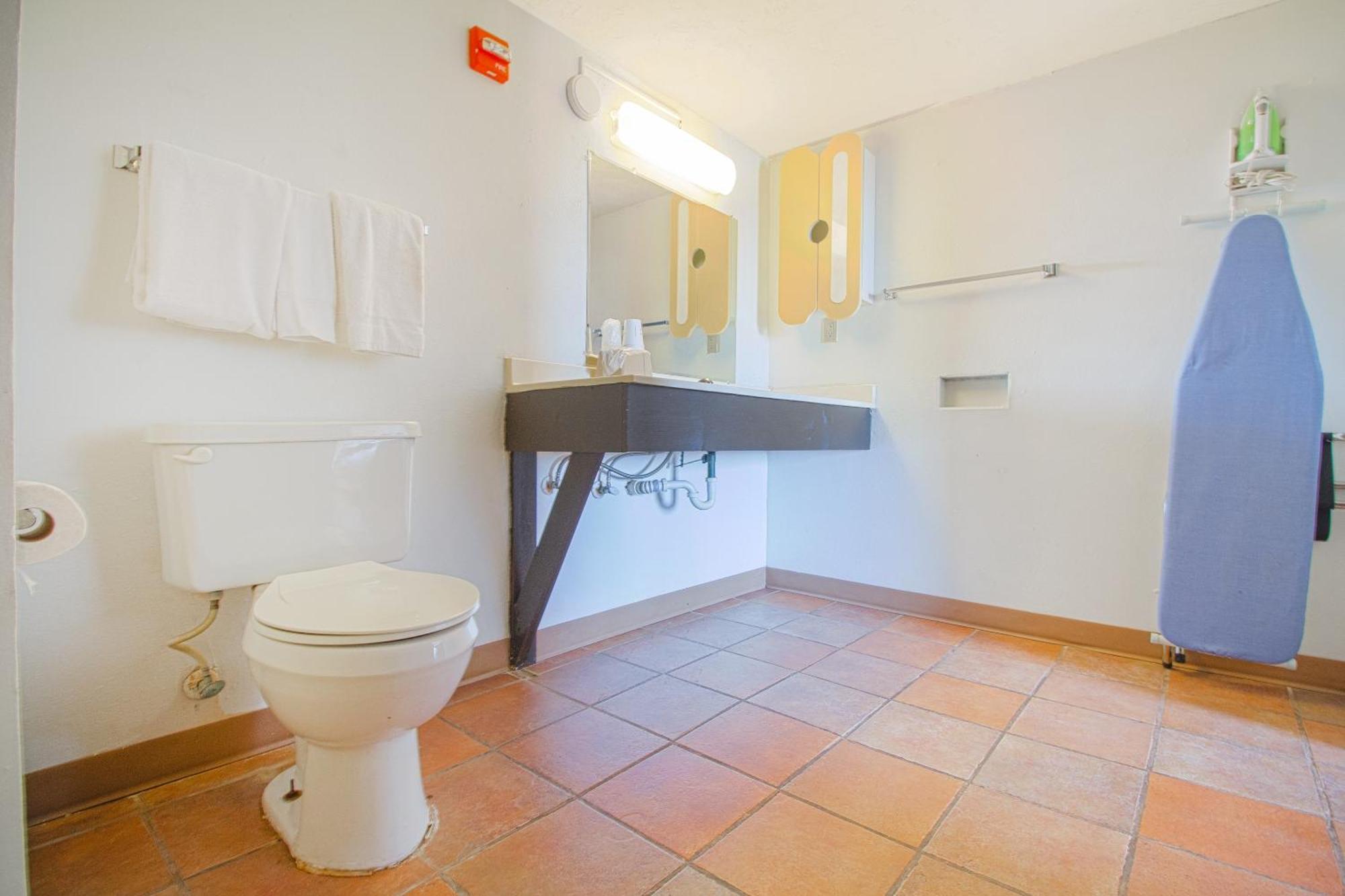 Studio Inn Extended Stay Oklahoma City Airport By Oyo Esterno foto