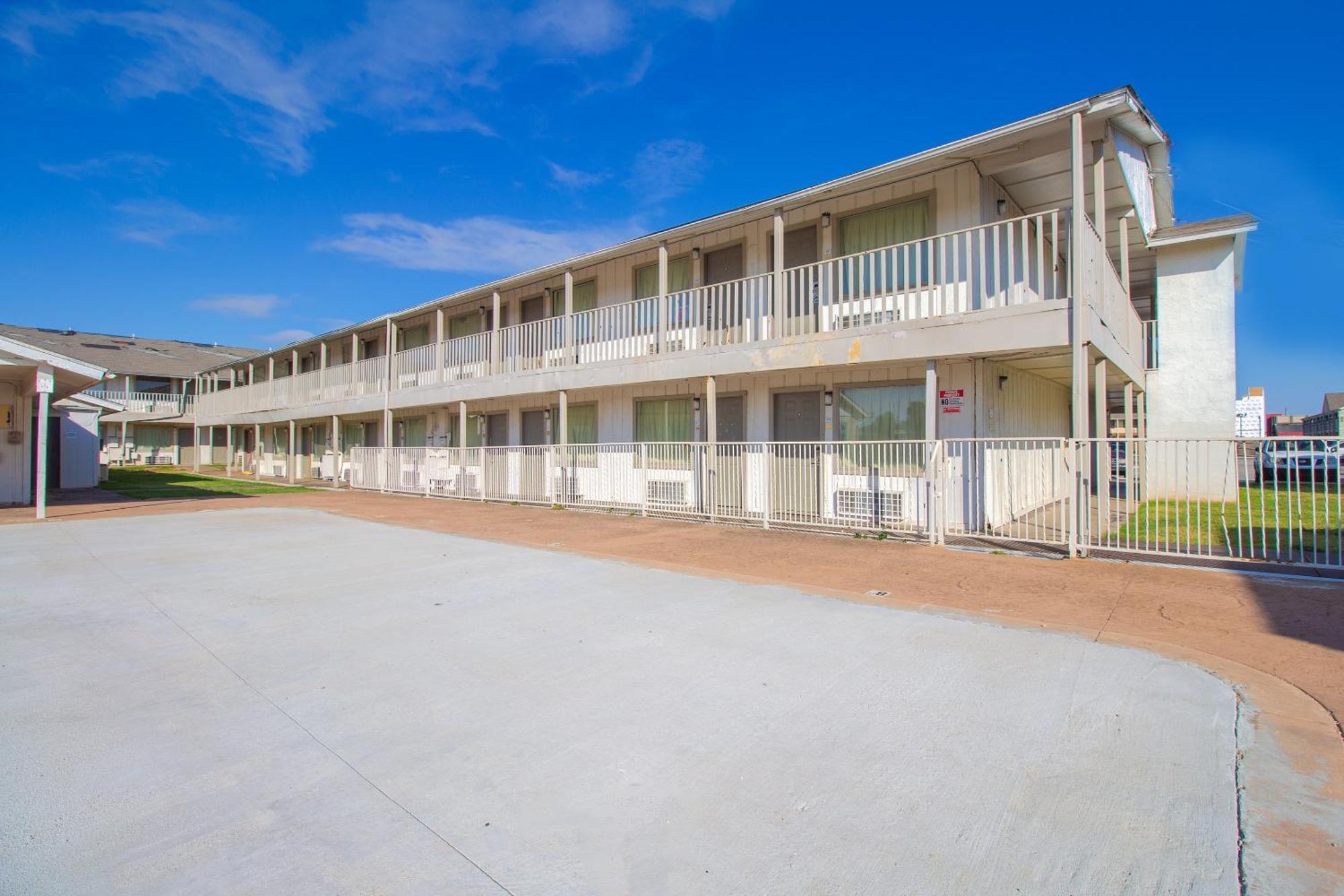 Studio Inn Extended Stay Oklahoma City Airport By Oyo Esterno foto