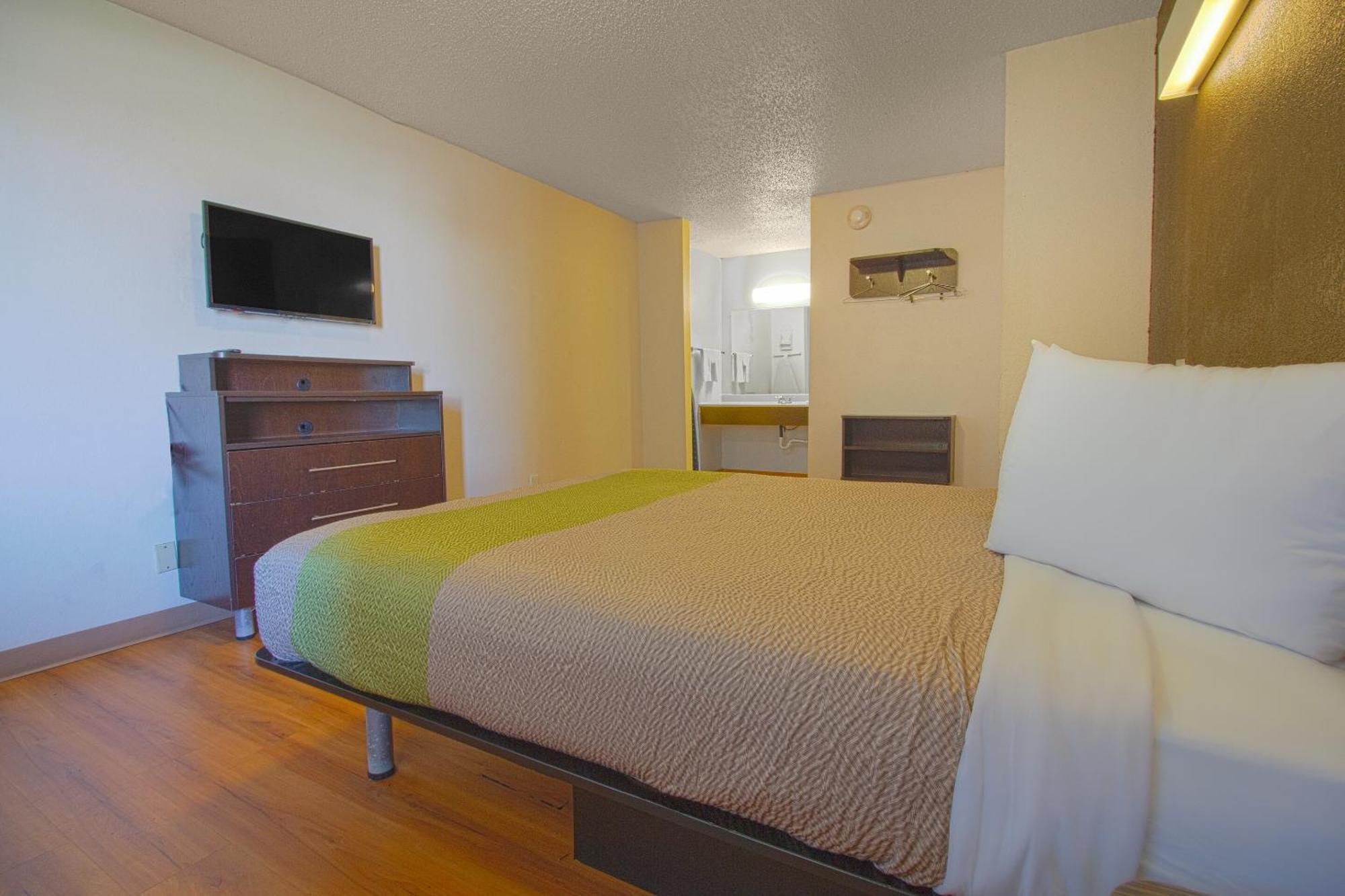 Studio Inn Extended Stay Oklahoma City Airport By Oyo Esterno foto