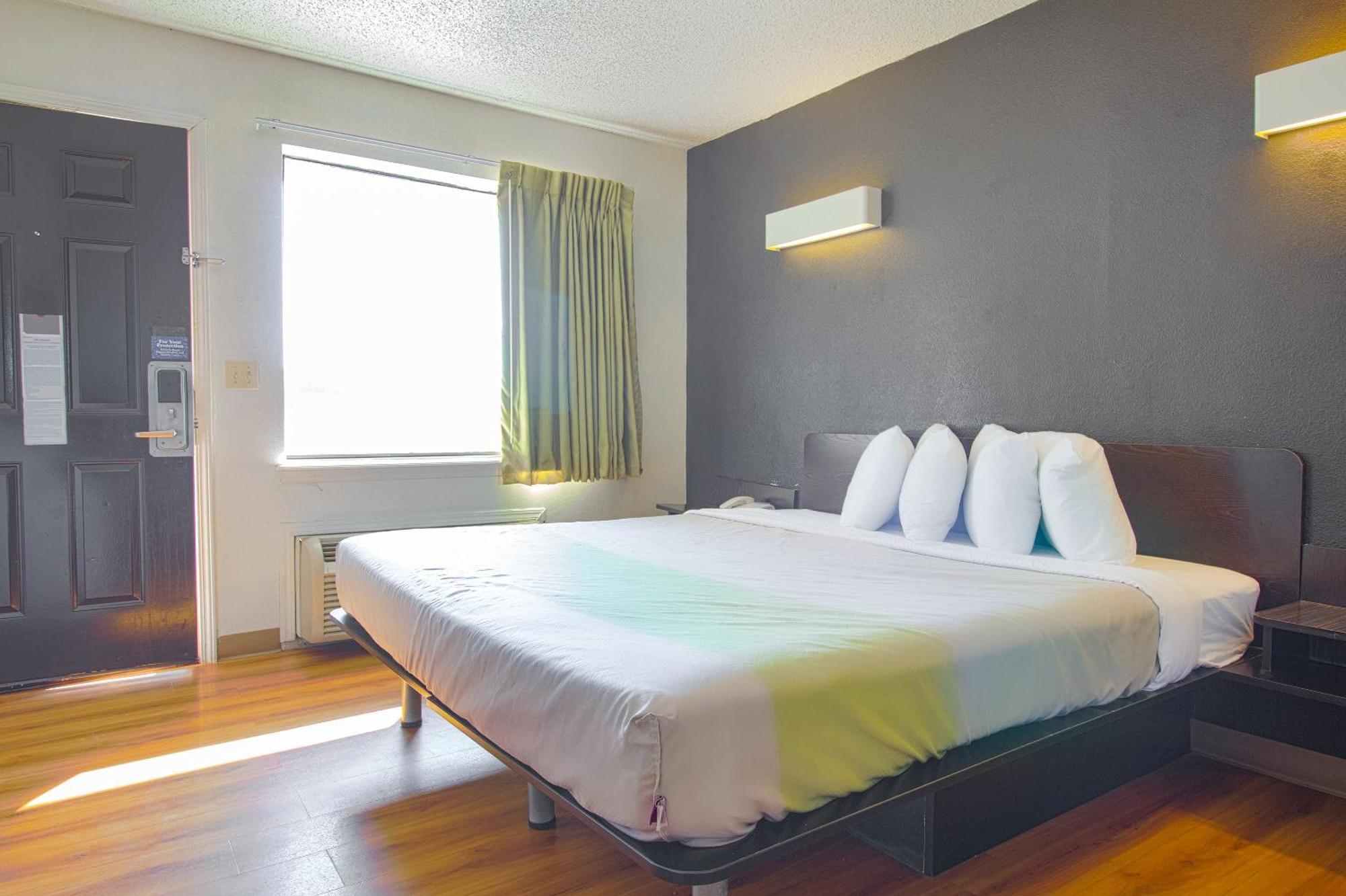 Studio Inn Extended Stay Oklahoma City Airport By Oyo Esterno foto